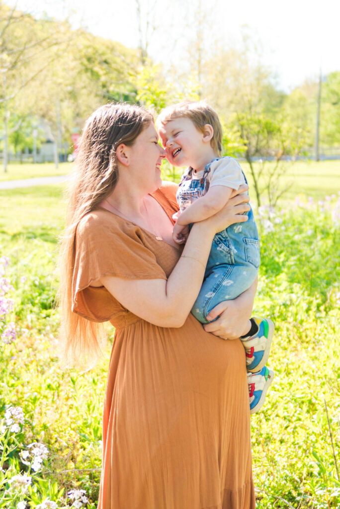 Wild Flower Field in Hershey, Pennsylvania with Miranda Eorio Photography | Family Photography in Hershey, Pennsylvania