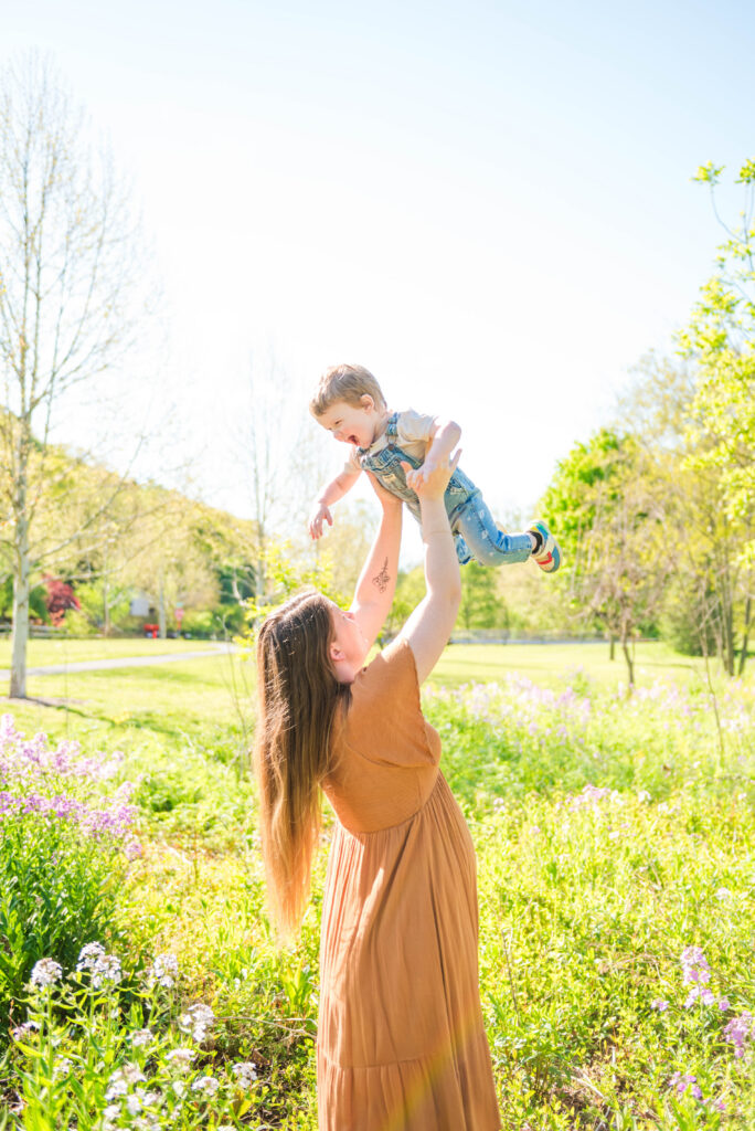 Wild Flower Field in Hershey, Pennsylvania with Miranda Eorio Photography | Family Photography in Hershey, Pennsylvania
