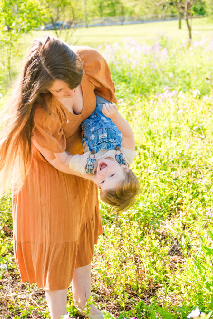 Wild Flower Field in Hershey, Pennsylvania with Miranda Eorio Photography | Family Photography in Hershey, Pennsylvania